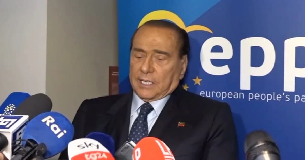Berlusconi: “Draghi al Quirinale? Meglio premier. Io? Sono in forma”
