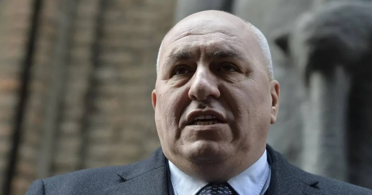 Fratelli d’Italia si smarca: “Crosetto al terzo scrutinio”, il segnale di Meloni