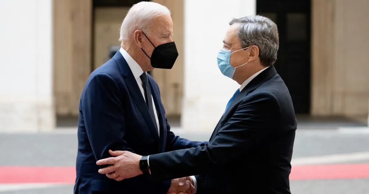 G20, tutti i leader pazzi per Draghi: “Mario, resta”. E lui…