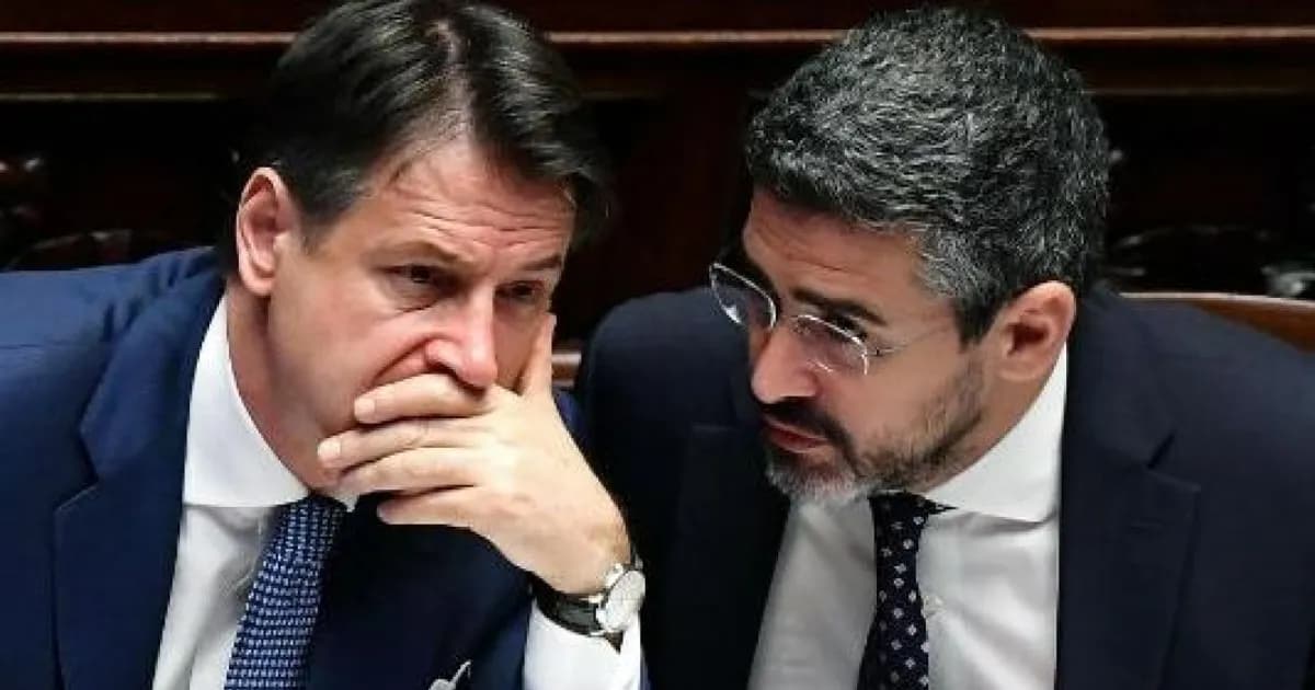 M5s, Fraccaro a rischio espulsione: la vendetta di Conte, “ha promesso a Salvini voti per Tremonti”