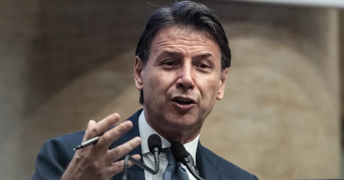 L’ultima trovata di Conte: un referendum sulla Rete se Draghi va al Colle