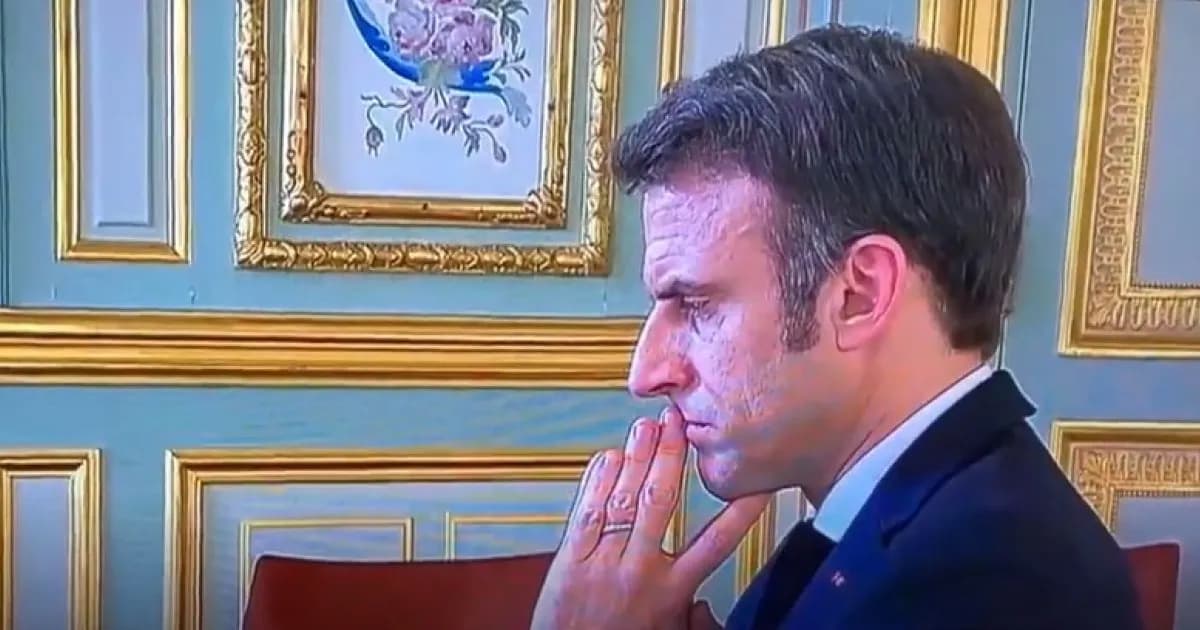Ucraina, primo giorno d’invasione. Documento eccezionale. Macron a Zelensky: “Guerra totale, abbi cura di te”