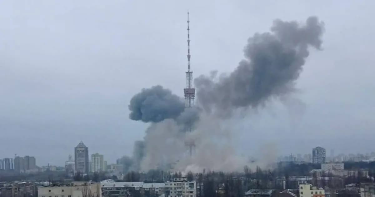 FLASH! Colpita la Kyiv Tv Tower – VIDEO