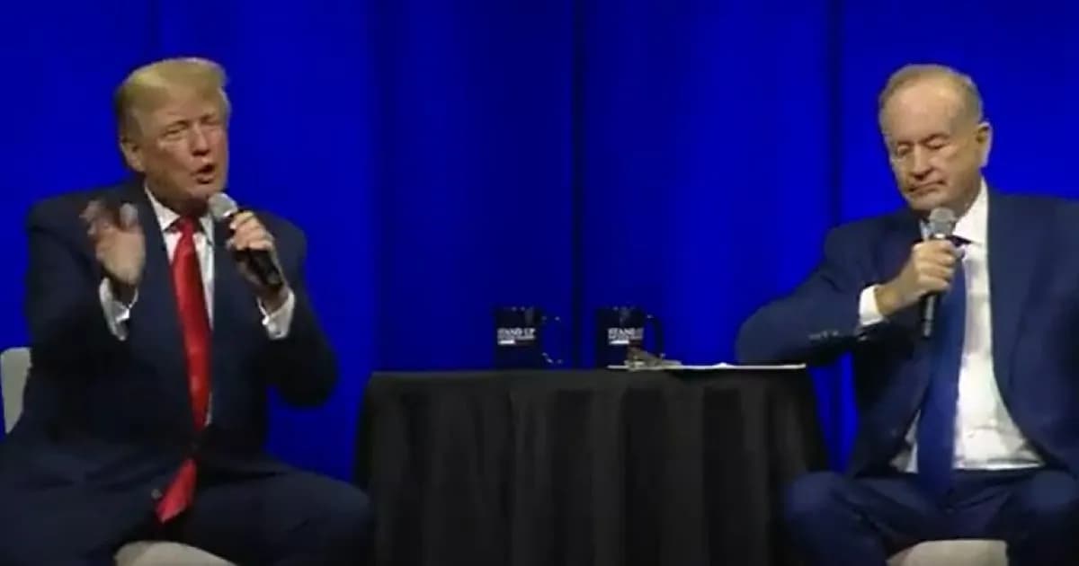 Trump ammette: “Sì, ho fatto la terza dose di vaccino”. Fischi dal pubblico – VIDEO