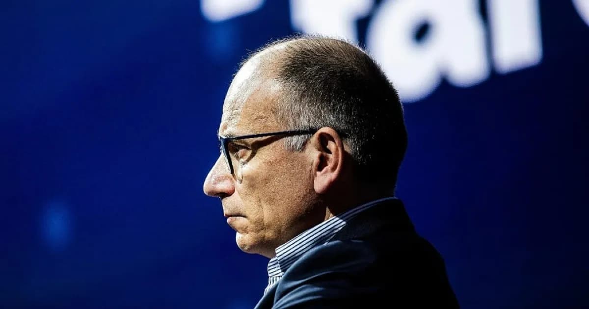 Pd, Enrico Letta tentato dal passo indietro: notte drammatica per il segretario, poi la richiesta…
