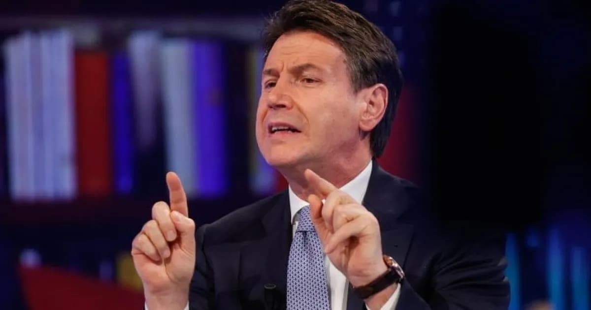 Né Macron né Le Pen: cosa c’è dietro il cerchiobottismo di Conte