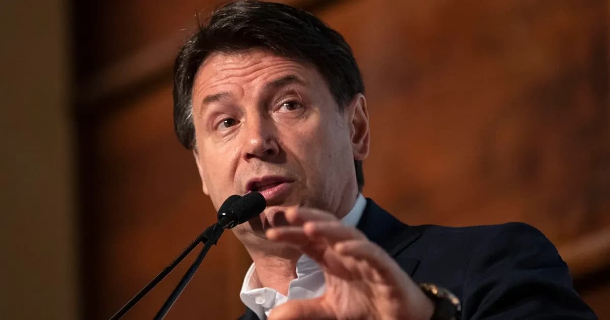 M5s, ammutinamenti contro Conte in assemblea: “Noi votiamo la fiducia a Draghi”