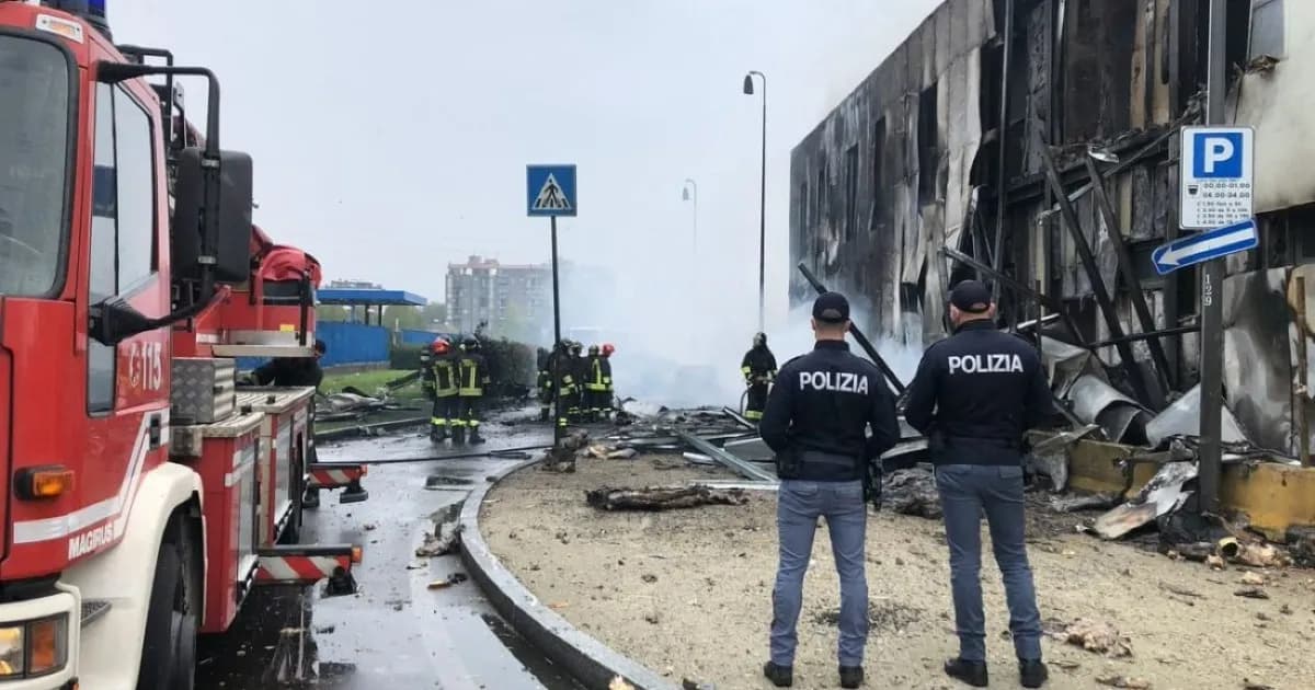 San Donato Milanese, aereo da turismo cade su palazzina: “8 morti, anche un bambino”